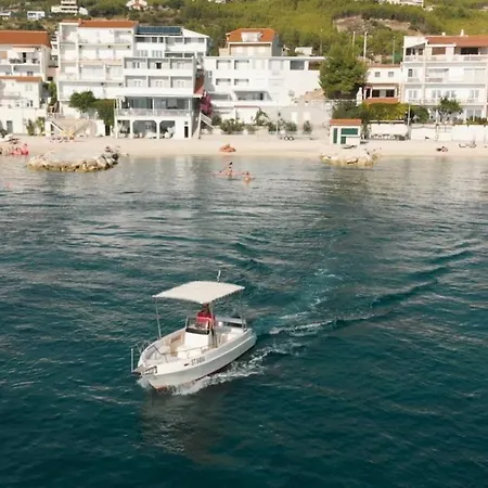 Split 4* Подстрана