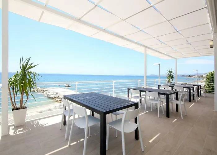 krevet i doručak Split 4*